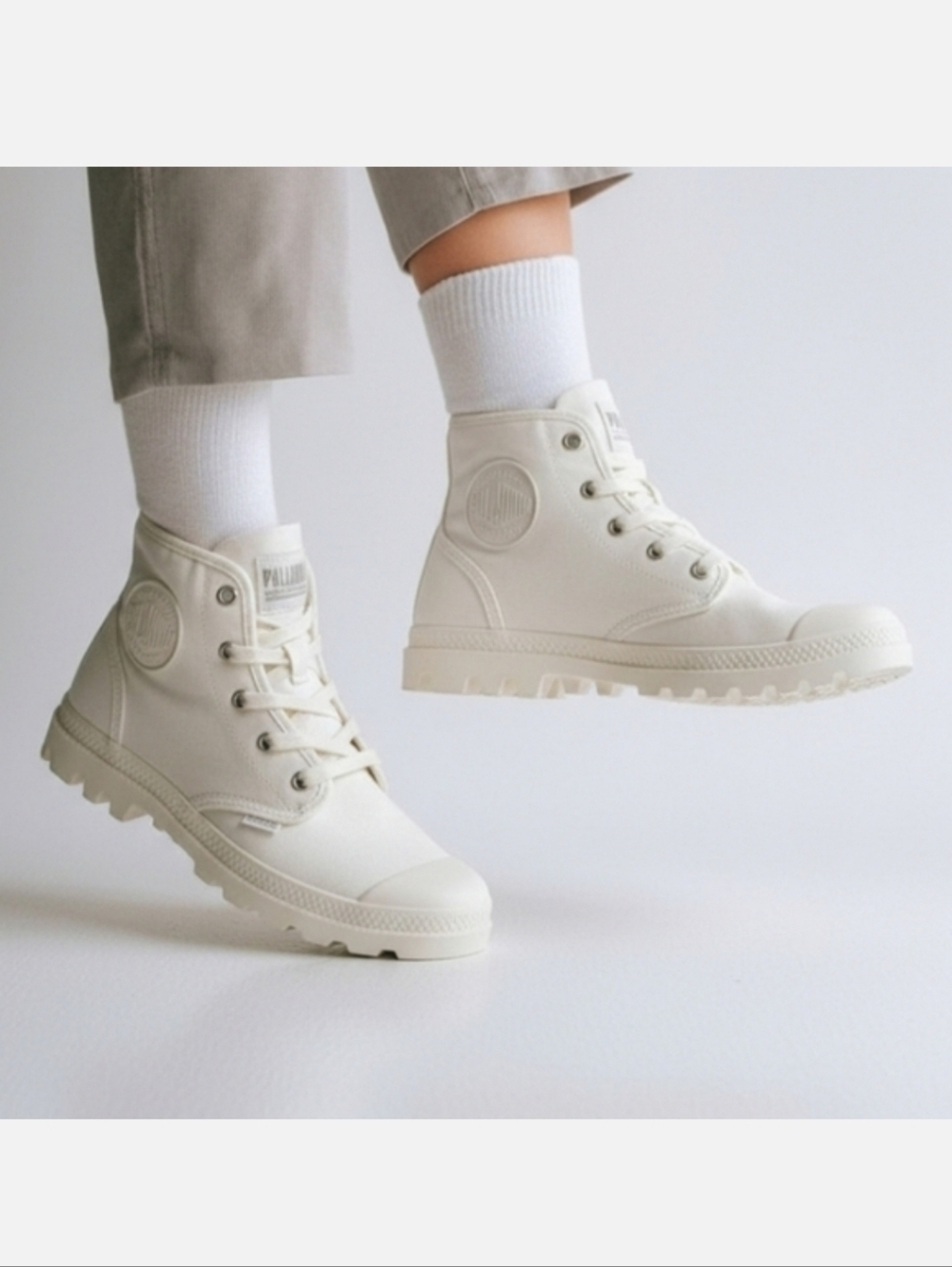 Palladium Women's Pampa Hi White Boots Size 7.5
